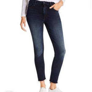 MOTHER jeans Looker Ankle Fray